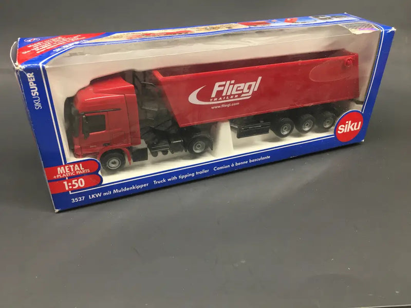 Load image into Gallery viewer, MERCEDES - 1/50 - MERCEDES ACTROS CAB W/ FLIEGL THREE AXLE