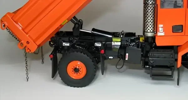 Chargez l'image dans la visionneuse de la galerie, OSHKOSH - 1/50 - P-SERIES SNOW PLOW TRUCK 4X4 - ORANGE