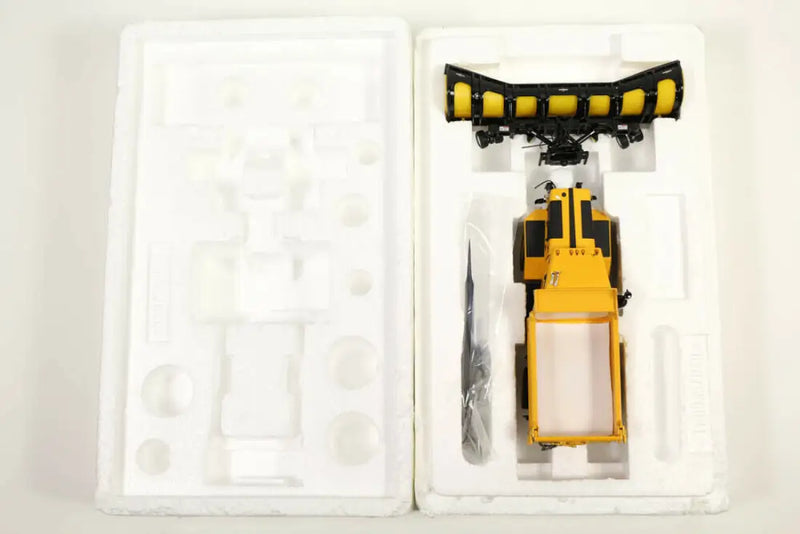 Load image into Gallery viewer, OSHKOSH - 1/50 - P-SERIES SNOW PLOW TRUCK 4X4 - YELLOW