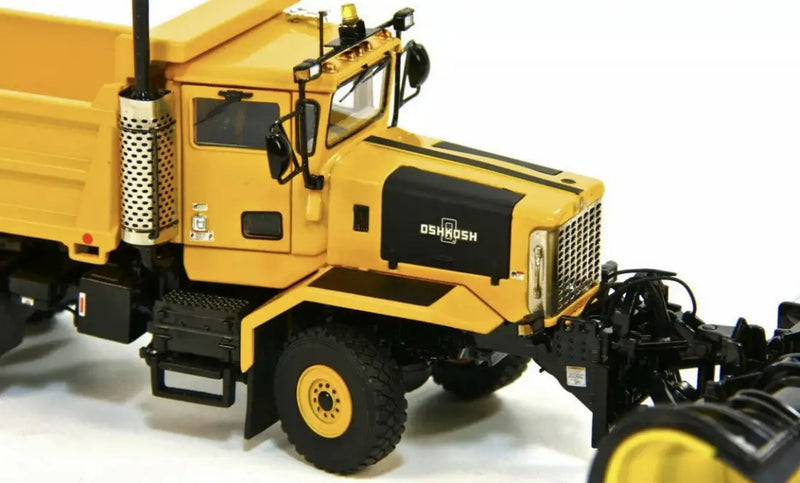 Load image into Gallery viewer, OSHKOSH - 1/50 - P-SERIES SNOW PLOW TRUCK 4X4 - YELLOW