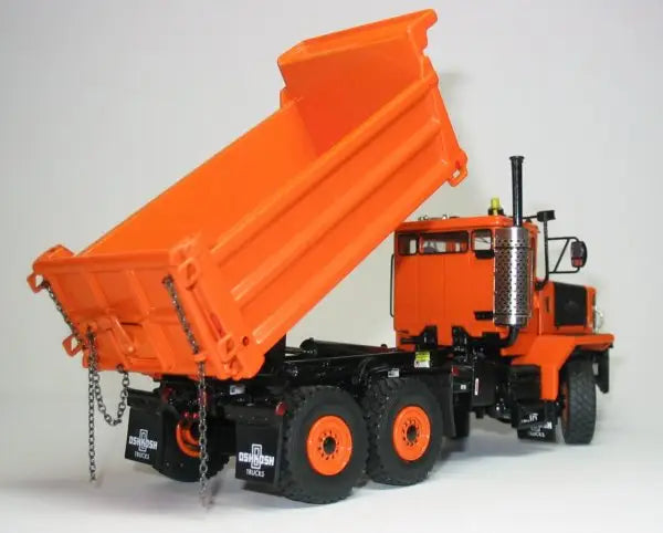 Load image into Gallery viewer, OSHKOSH - 1/50 - P-SERIES SNOW PLOW TRUCK 6X4 - ORANGE