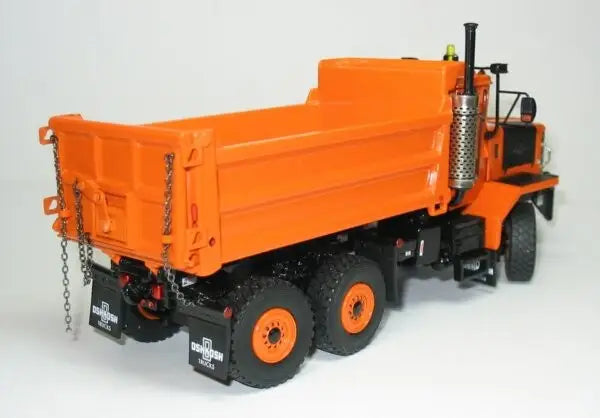 Chargez l'image dans la visionneuse de la galerie, OSHKOSH - 1/50 - P-SERIES SNOW PLOW TRUCK 6X4 - ORANGE