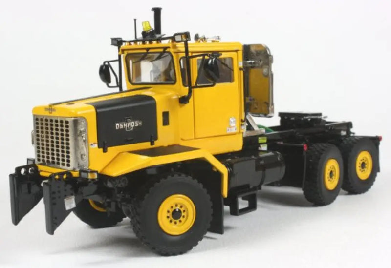 Load image into Gallery viewer, OSHKOSH - 1/50 - P-SERIES SNOW PLOW TRUCK 6X4 - YELLOW