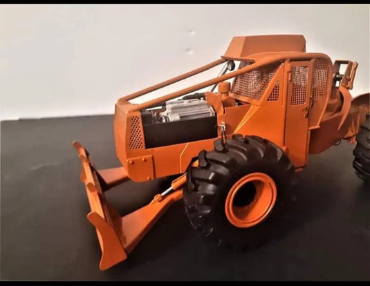 PAPYHOBBY - 1/25 - 240A LOG SKIDDER - SCALE MODEL