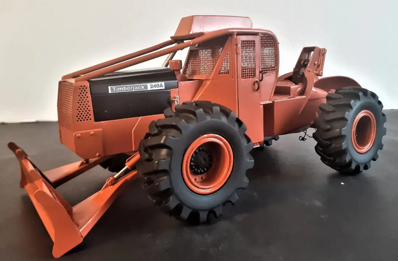 Chargez l'image dans la visionneuse de la galerie, PAPYHOBBY - 1/25 - 240A LOG SKIDDER - SCALE MODEL