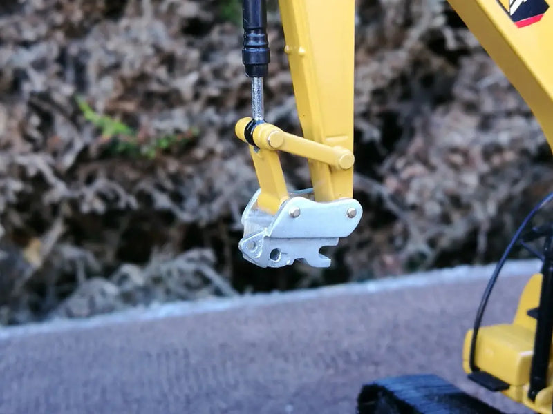 Chargez l'image dans la visionneuse de la galerie, PAPYHOBBY - 1/50 - 20-30 TON EXCAVATOR METAL QUICK HITCHES