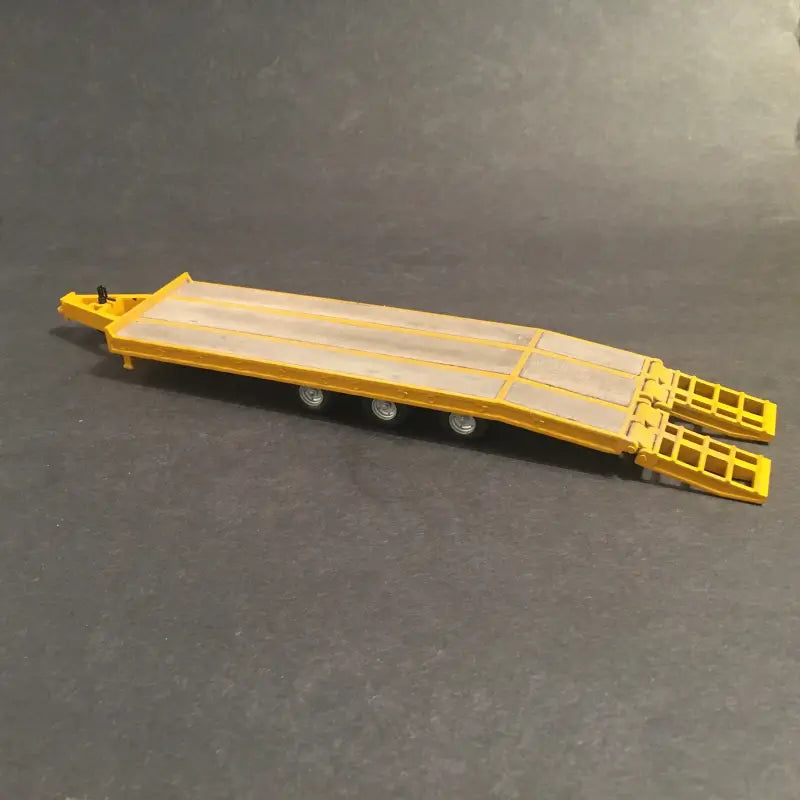 Chargez l'image dans la visionneuse de la galerie, PAPYHOBBY - 1/50 - BEAVER TAIL TRAILER - 3 AXLES - 30 FOOT