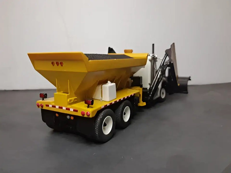 Load image into Gallery viewer, PAPYHOBBY - 1/50 - BRINE TANK (PRE-WET SYSTEM) - DIECAST