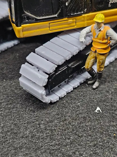 Chargez l'image dans la visionneuse de la galerie, PAPYHOBBY - 1/50 - CAT 335 SIMULATED RUBBER TRACKS