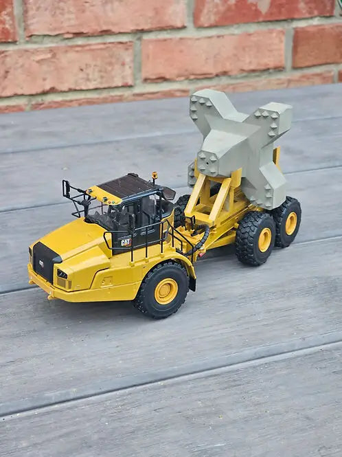 Chargez l'image dans la visionneuse de la galerie, PAPYHOBBY - 1/50 - CAT 745 BLOCK HAULER KIT - DIECAST