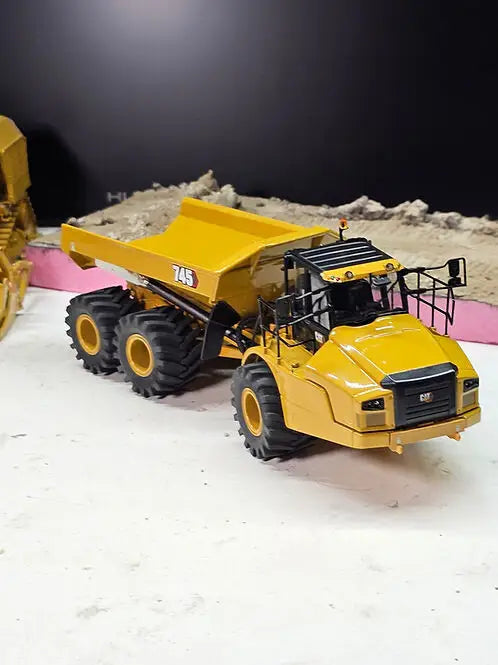 Chargez l'image dans la visionneuse de la galerie, PAPYHOBBY - 1/50 - CAT 745 FLOAT TIRES - DIECAST | SCALE