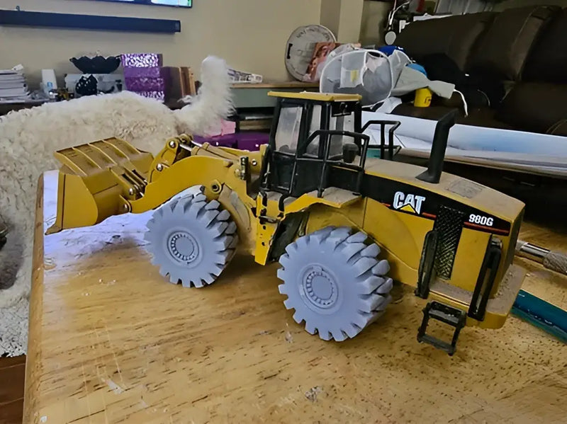 Chargez l'image dans la visionneuse de la galerie, PAPYHOBBY - 1/50 - CAT 980 TIRE SET - DIECAST | SCALE