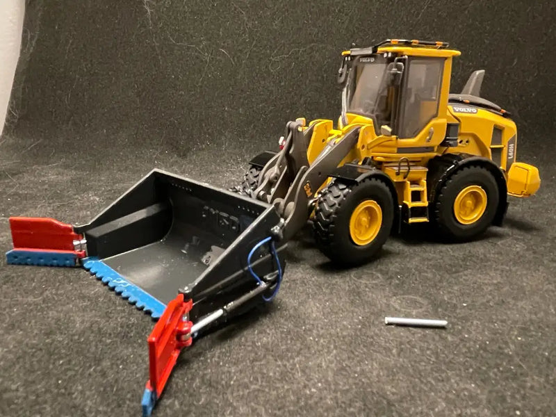 Load image into Gallery viewer, PAPYHOBBY - 1/50 MULTI SCOOP BUCKET - DIECAST | SCALE