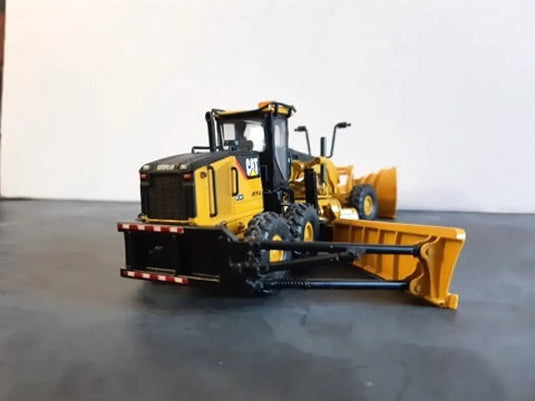 PAPYHOBBY 1/50 ONEWAY SNOWPLOW W/ SIDE WING GRADER DIECAST