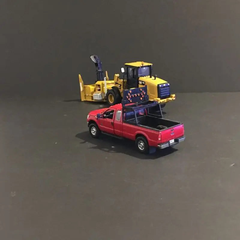 Chargez l'image dans la visionneuse de la galerie, PAPYHOBBY - 1/50 - PICKUP TRUCK MOUNTED ARROW BOARD