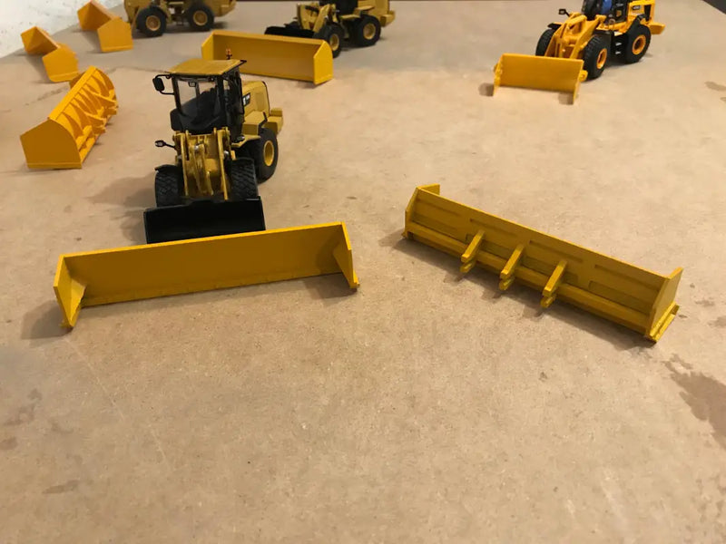 Load image into Gallery viewer, PAPYHOBBY 1/50 PUSHER PLOW BOX 02 PROTECH DIECAST | SCALE