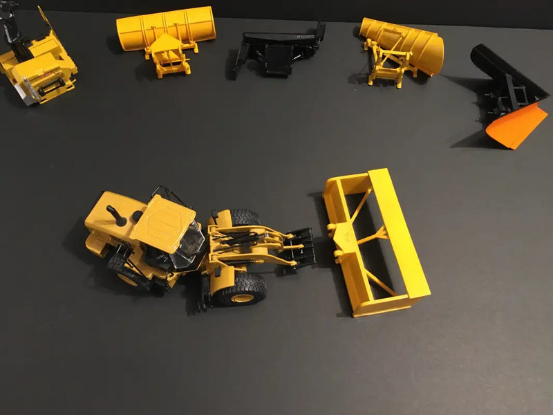 Load image into Gallery viewer, PAPYHOBBY - 1/50 - PUSHER PLOW BOX - 03 - YARD MOVER