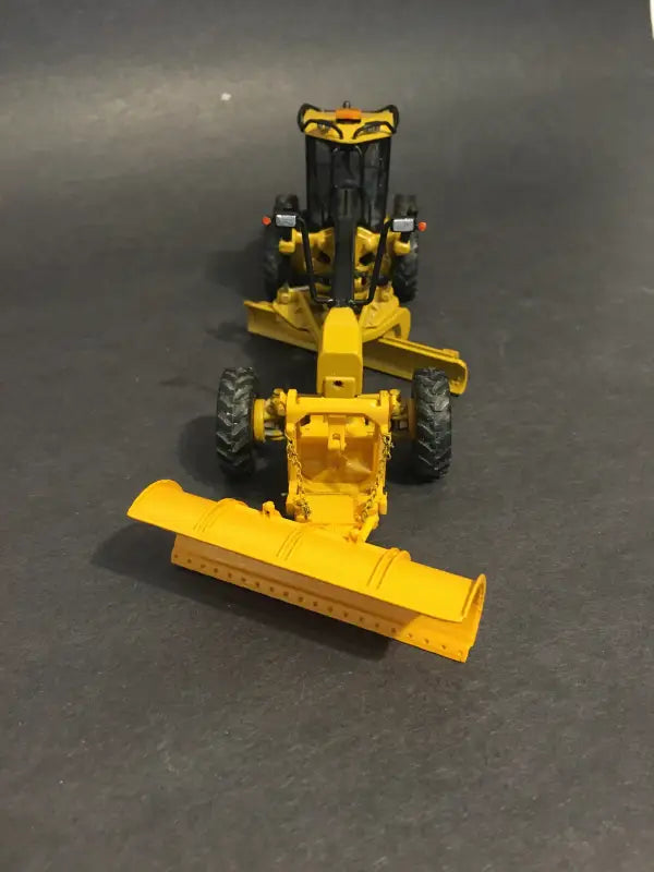Chargez l'image dans la visionneuse de la galerie, PAPYHOBBY - 1/50 - REVERSIBLE SNOPLOW FOR GRADER - DIECAST