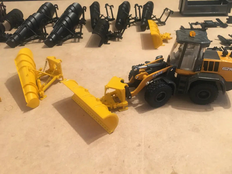 Chargez l'image dans la visionneuse de la galerie, PAPYHOBBY - 1/50 - REVERSIBLE SNOWPLOW KIT ASSEMBLY - WHEEL