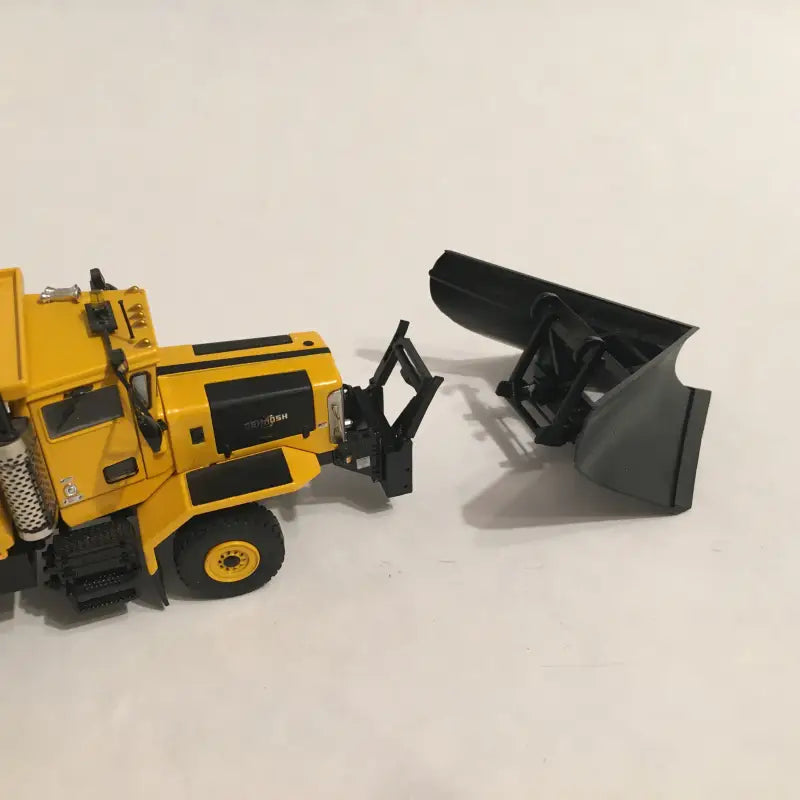 Chargez l'image dans la visionneuse de la galerie, PAPYHOBBY - 1/50 - V-PLOW KIT ASSEMBLY - OSHKOSH - DIECAST