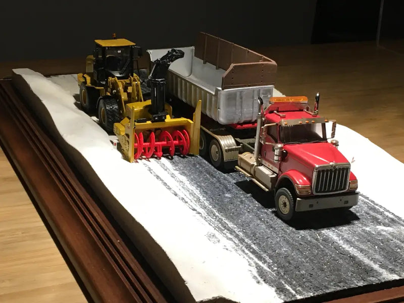 Load image into Gallery viewer, PAPYHOBBY - ACRYLIC CASE DISPLAY BOX TRANSPARENT - MODEL