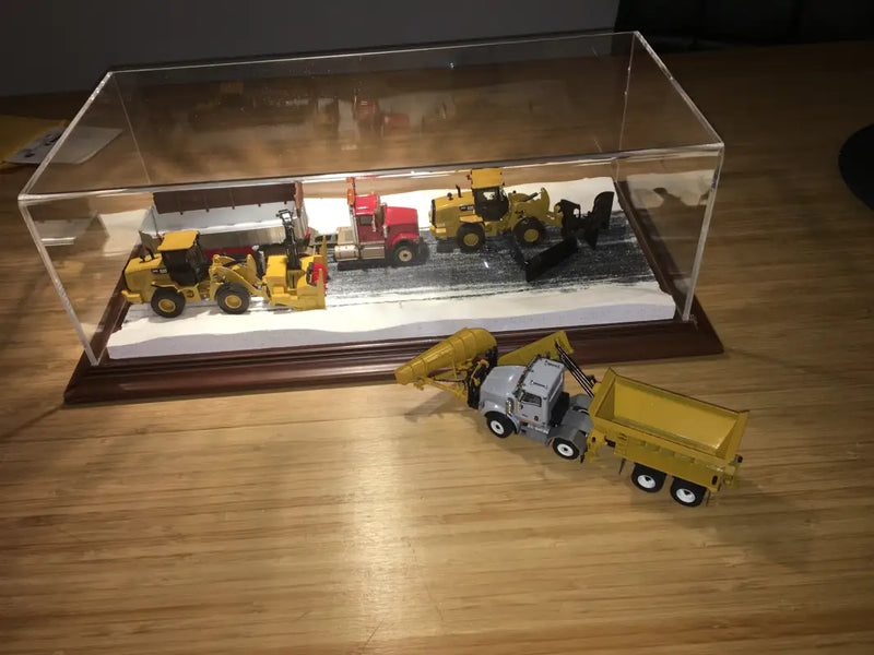 Load image into Gallery viewer, PAPYHOBBY - ACRYLIC CASE DISPLAY BOX TRANSPARENT - MODEL