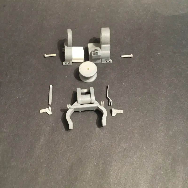 Load image into Gallery viewer, PAPYHOBBY - D8 - LOG WINCH 05 - INTEGRAL ARCH - 1/25