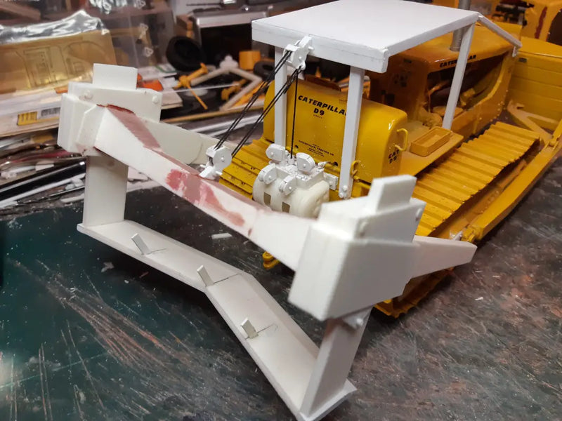 Load image into Gallery viewer, PAPYHOBBY - D8 - WINCH 02 - 1/25 - SCALE MODEL | DOZER