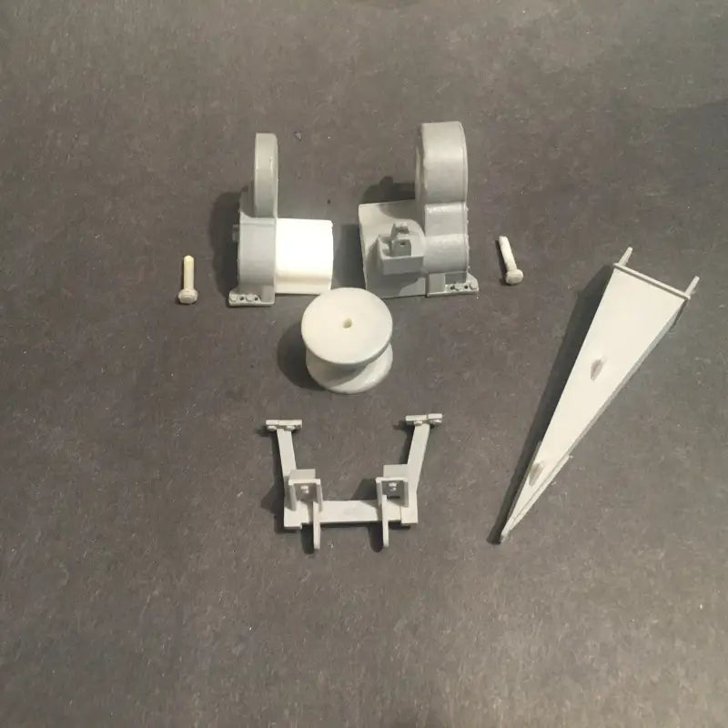 Load image into Gallery viewer, PAPYHOBBY - D8 - WINCH 03 W/ STUMP SPLITTER - 1/25 - SCALE