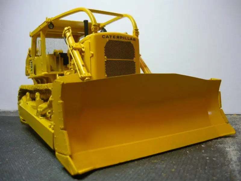 Load image into Gallery viewer, PAPYHOBBY - D8H - BUILD WITH DETAILS - 1/25 - SCALE MODEL