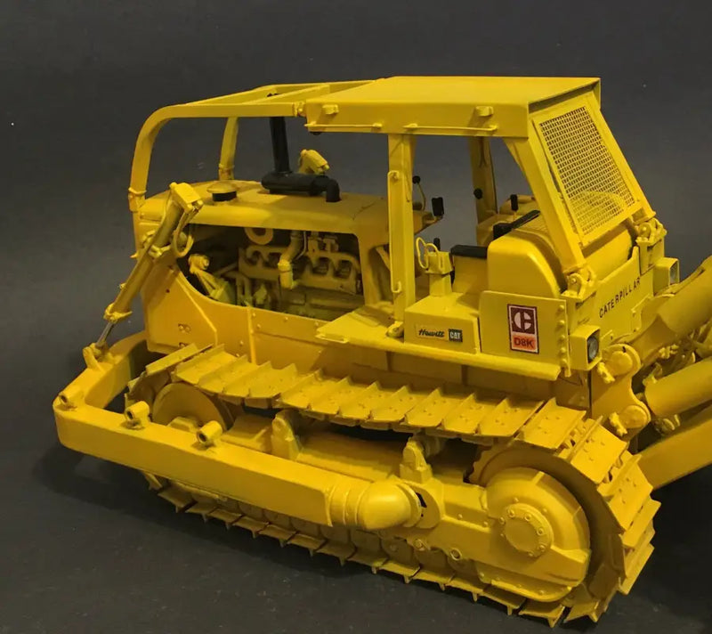 Chargez l'image dans la visionneuse de la galerie, PAPYHOBBY - D8K - CAB 03 - 1/25 - SCALE MODEL | DOZER