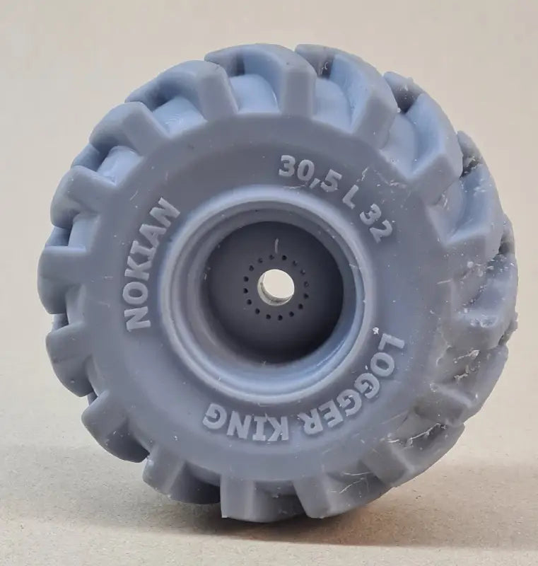 Chargez l'image dans la visionneuse de la galerie, PAPYHOBBY - FORESTRY / SKIDDER TIRE 03 - SCALE 1:24