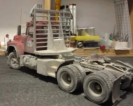 Chargez l'image dans la visionneuse de la galerie, PAPYHOBBY - TRUCK CAB PROTECTOR - MODEL 04-B - SCALE MODEL