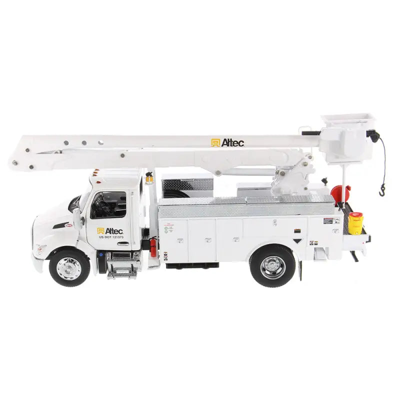 Load image into Gallery viewer, PETERBILT - 1/32 - 536 WITH ALTEC AA55 AERIAL - WHITE CAB