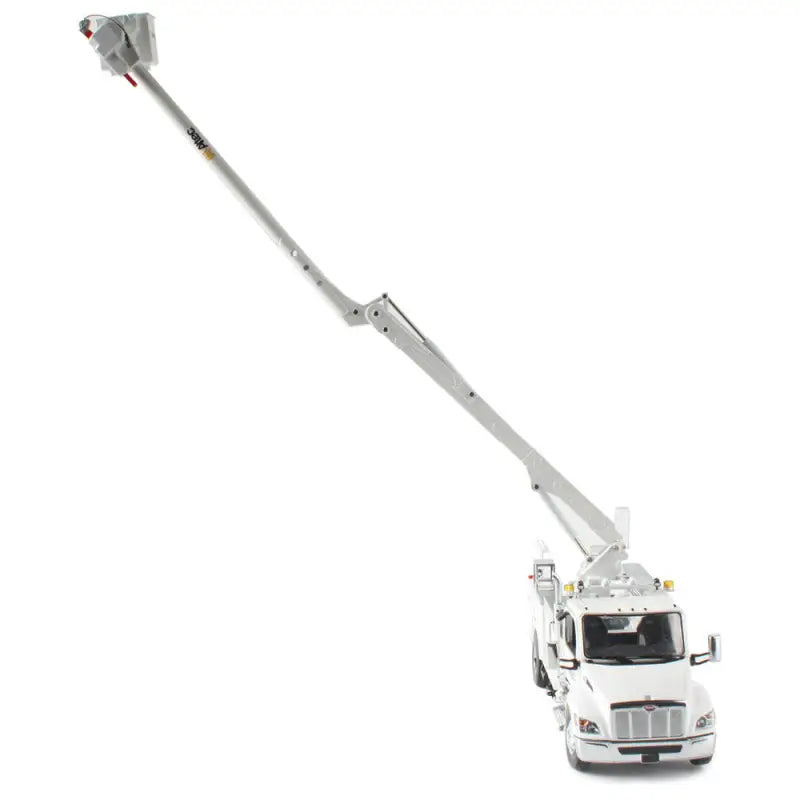 Load image into Gallery viewer, PETERBILT - 1/32 - 536 WITH ALTEC AA55 AERIAL - WHITE CAB