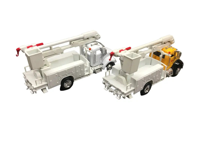 Load image into Gallery viewer, PETERBILT - 1/43 - LONG HAUL 335 LINE MAINTENANCE TRUCK