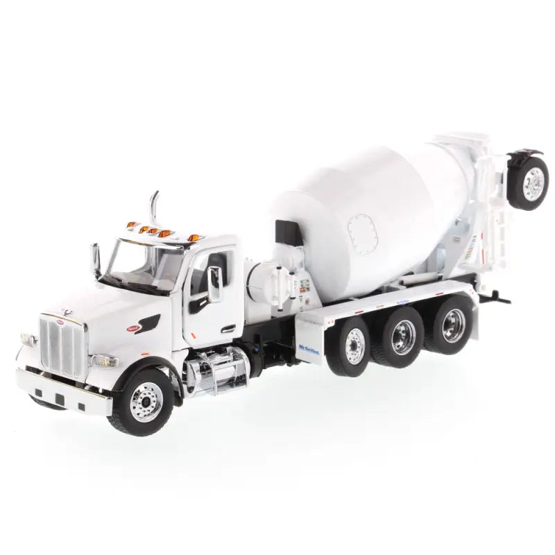 Chargez l'image dans la visionneuse de la galerie, PETERBILT - 1/50 - 567 DAY CAB TRACTOR MCNEILUS