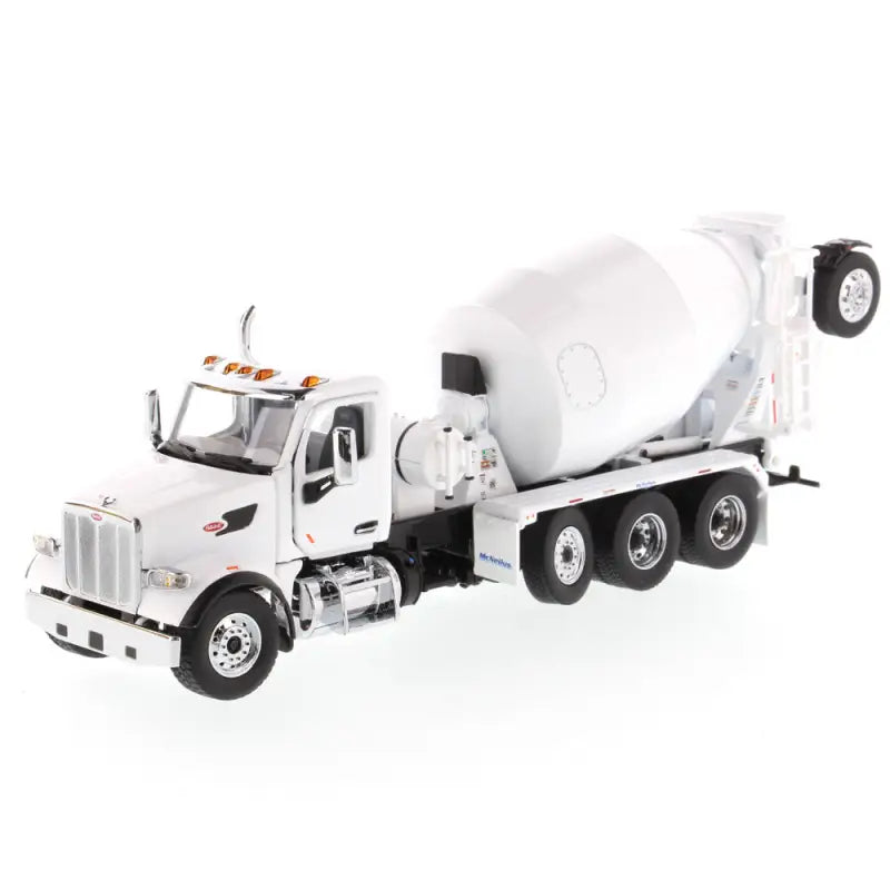 Load image into Gallery viewer, PETERBILT - 1/50 - 567 DAY CAB TRACTOR MCNEILUS