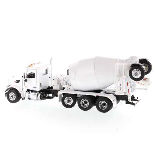 PETERBILT - 1/50 - 567 DAY CAB TRACTOR MCNEILUS