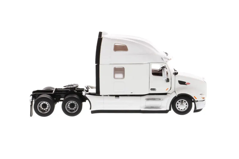 Chargez l'image dans la visionneuse de la galerie, PETERBILT - 1/50 - 579 ULTRALOFT TRACTOR WHITE CAB