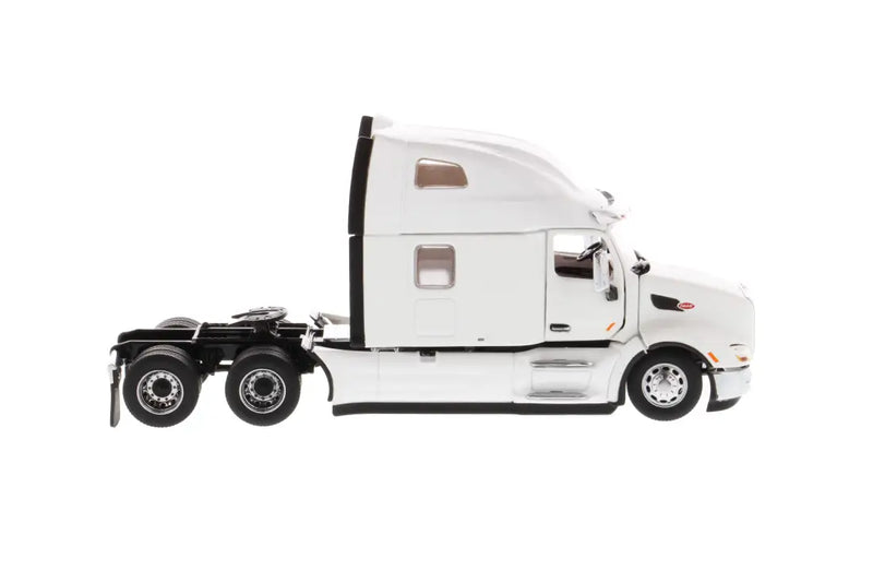 Chargez l'image dans la visionneuse de la galerie, PETERBILT - 1/50 - 579 ULTRALOFT TRACTOR WHITE CAB