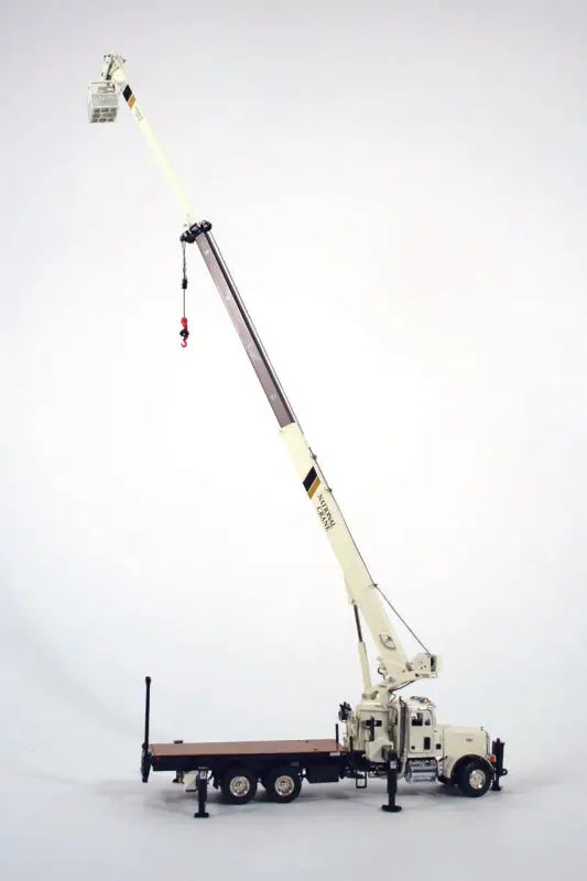 Load image into Gallery viewer, PETERBILT - 1/50 - NATIONAL CRANE 1300H BOOM TRUCK COLOR