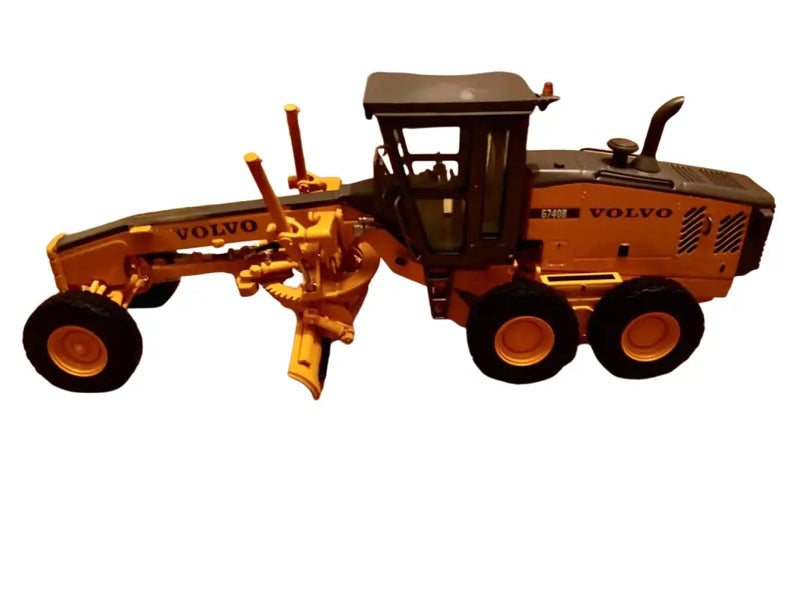 Chargez l'image dans la visionneuse de la galerie, VOLVO - 1/50 - G740B MOTOR GRADER - DIECAST | SCALE