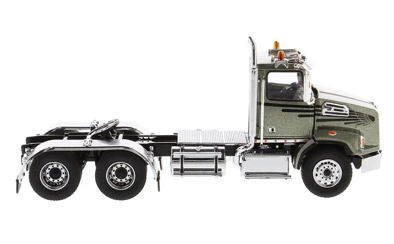 Chargez l'image dans la visionneuse de la galerie, WESTERN STAR - 1/50 - 4700 SB TANDEM TRACTOR METALLIC OLIVE