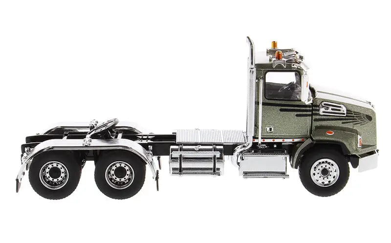 Load image into Gallery viewer, WESTERN STAR - 1/50 - 4700 SB TANDEM TRACTOR METALLIC OLIVE