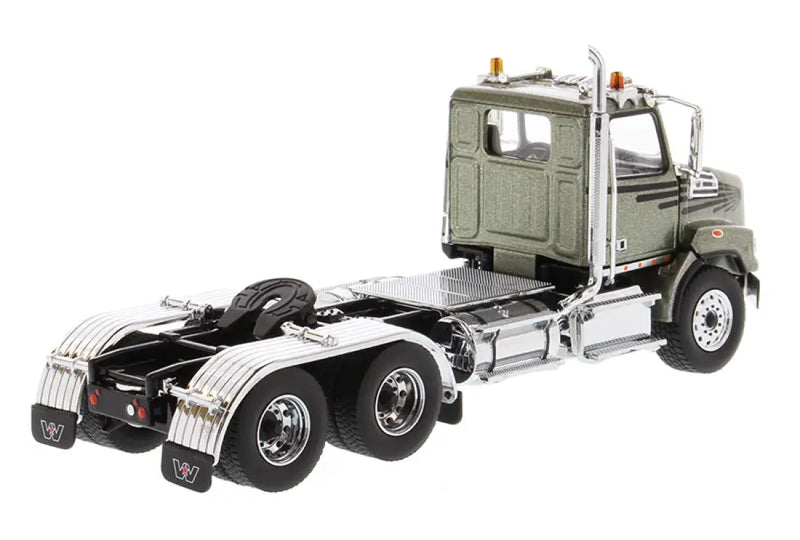 Chargez l'image dans la visionneuse de la galerie, WESTERN STAR - 1/50 - 4700 SB TANDEM TRACTOR METALLIC OLIVE