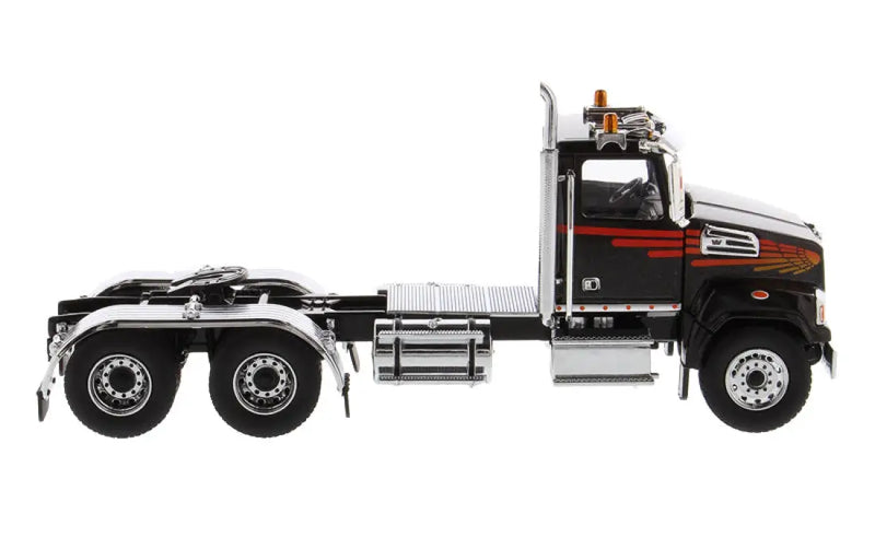 Chargez l'image dans la visionneuse de la galerie, WESTERN STAR - 1/50 - 4700 SF TANDEM TRACTOR METALLIC BLACK