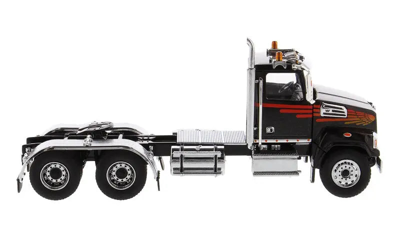 Load image into Gallery viewer, WESTERN STAR - 1/50 - 4700 SF TANDEM TRACTOR METALLIC BLACK