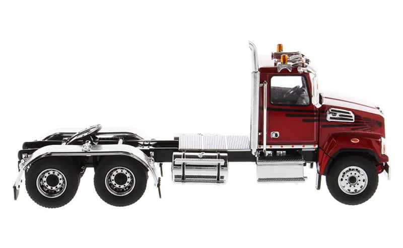 Chargez l'image dans la visionneuse de la galerie, WESTERN STAR - 1/50 - 4700 SF TANDEM TRACTOR METALLIC RED