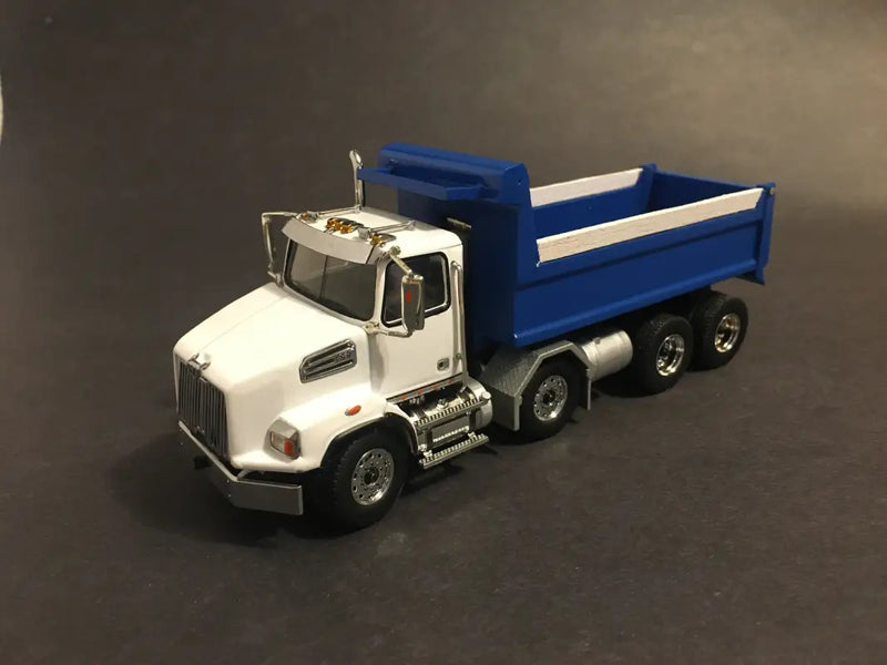 Load image into Gallery viewer, WESTERN STAR - 1/50 - 4700 (WHITE) 12 WHEELERS DUMP TRUCK